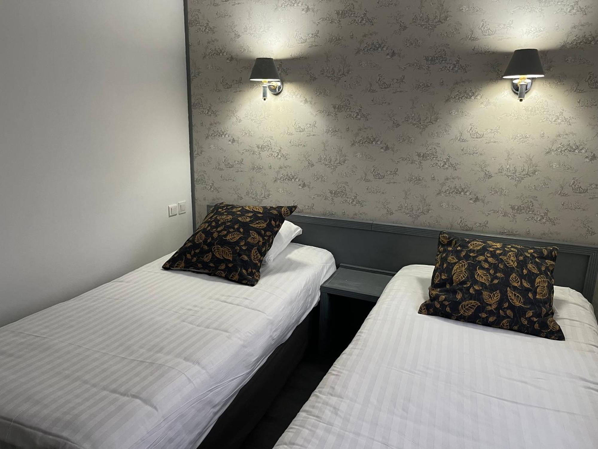 Hotel Le Roosevelt Givet Dış mekan fotoğraf